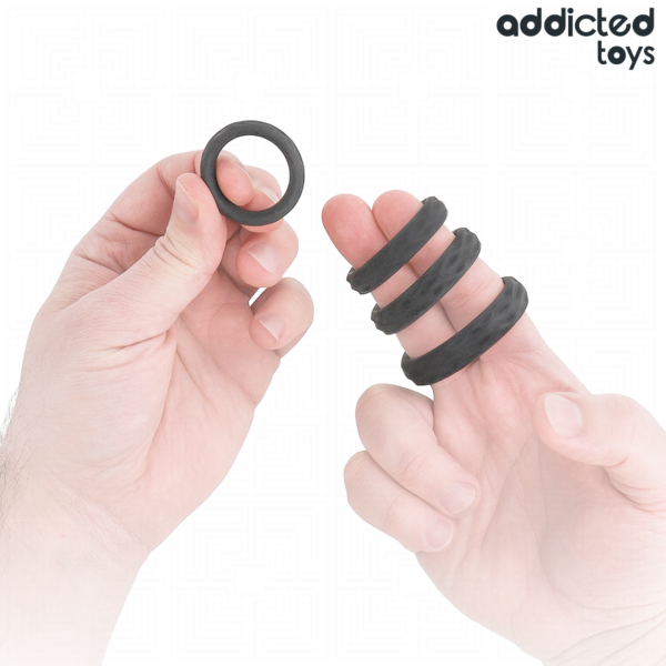 Set van vier cockringen met structuur van Addicted Toys, in verschillende maten