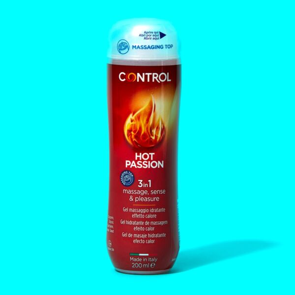 Flacon van 200 ml met de massagegel Control Hot Passion en de dop met 5 bolletjes