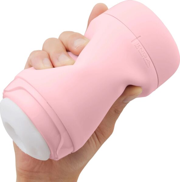 Masturbator Tenga Puffy Strawberry Pink in aardbeiroze kleur, met dop