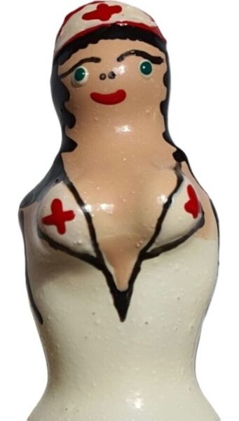 Fopcondoom Condomerie Blonde Verpleegster, handgeschilderd